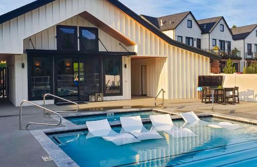 Wapato Point House | Ponderosa Court, Unit 2A