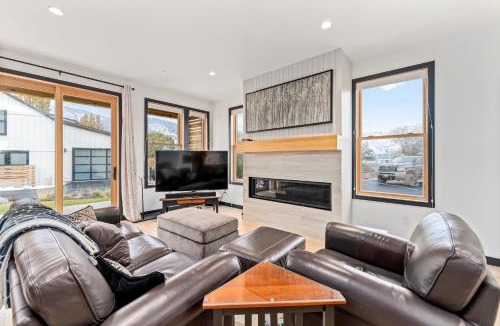 Wapato Point House | Ponderosa Court, Unit 2A