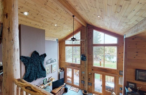 Three Rivers House | Ponderosa Paradise with a million dollar view
