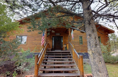 Three Rivers House | Ponderosa Paradise with a million dollar view