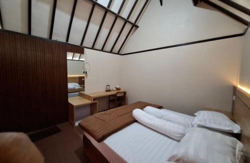Sembalunbumbung Villa | Pondok Roomi Villa and Resto