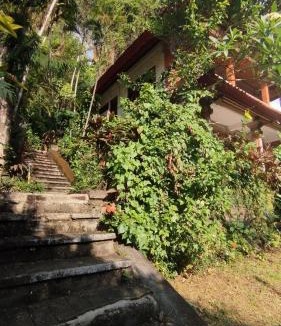 Banjartegehe House | Pondok Wisata Grya Sari