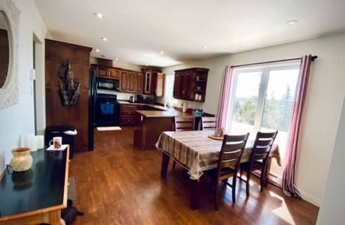 Cape Broyle House | Pondside Three Bedroom Cottage