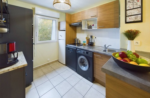 Pont-l'Abbe Apartment | Pont L'Abbé, flat for 4 with a balcony