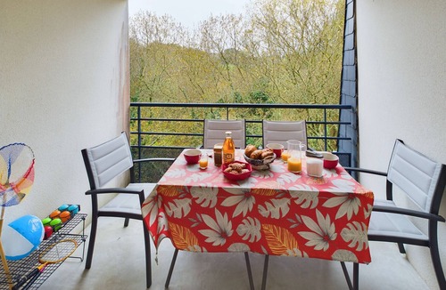 Pont-l'Abbe Apartment | Pont L'Abbé, flat for 4 with a balcony
