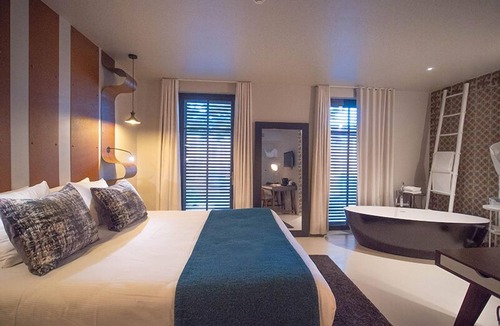 Carcassonne Hotel | Pont Levis Hôtel By Franck Putelat