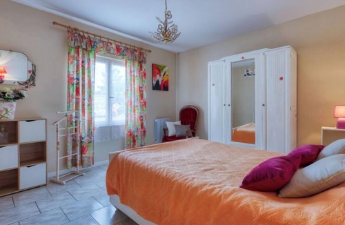 Jau-Dignac-et-Loirac House | Pontac-Gadet 2 by Interhome