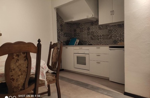 Ponte Tresa House | Ponte Tresa Svizzera: casa indipendente nel nucleo