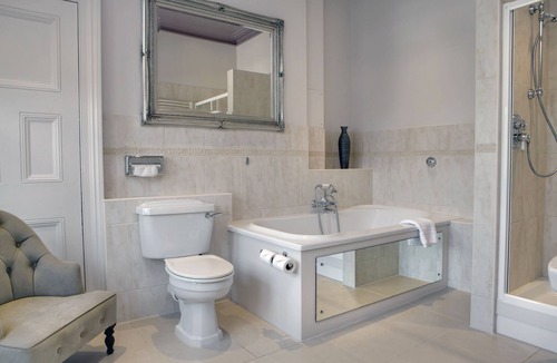 Chelmsford Hotel | Pontlands Park