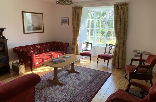Ammanford Bed & Breakfast | Pontyclerc Farm House B&B