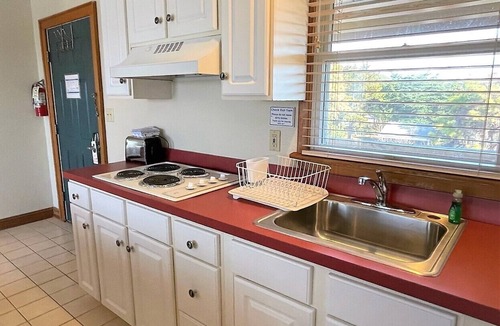 Ocracoke Hotel | Pony Island Inn