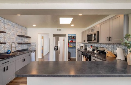 Tucson House | Pool/3 BR 3 BA/Fenced/Hot Tub/Huge Yard