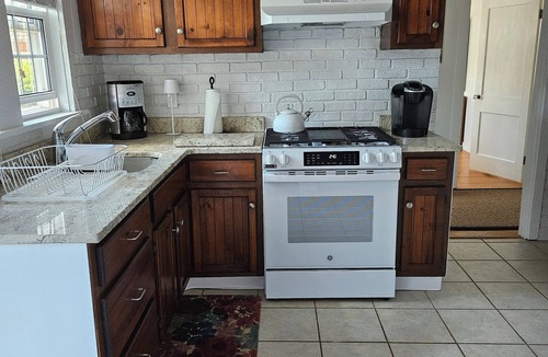 Dennis Port House | Pool & 300 yards to the beach , 4 Bedroom/1.5 bath Cape sleeps 8-9