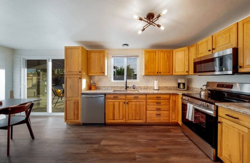 Groves Lincoln Park House | Pool | 4 BR 2 BA | Renovated | Davis Monthan AFB