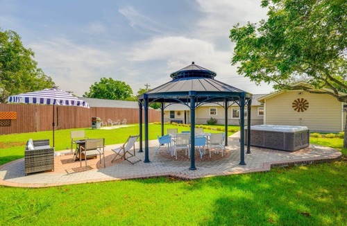 Blanco House | Pool, 5/2 hot tub, 2kings, fire pit