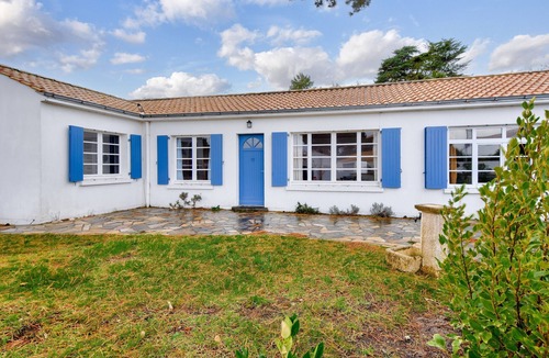 La Gueriniere House | Pool, 600m from the beach, 6 adults 4 children