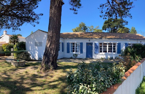 La Gueriniere House | Pool, 600m from the beach, 6 adults 4 children