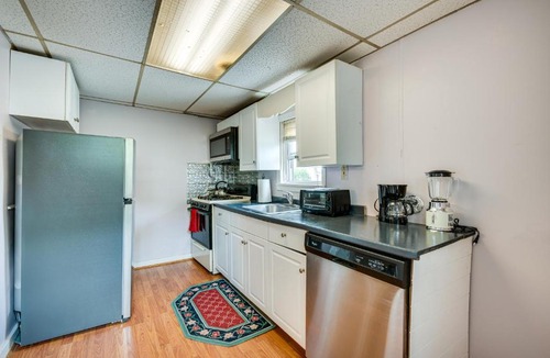 Bath Apartment | Pool Access Bath Vacation Rental Condo!