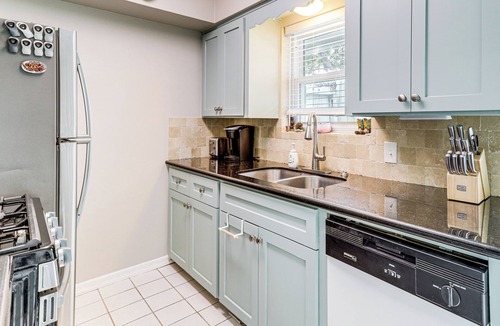 Memorial House | Pool Access: Energy Corridor Townhome in Houston!