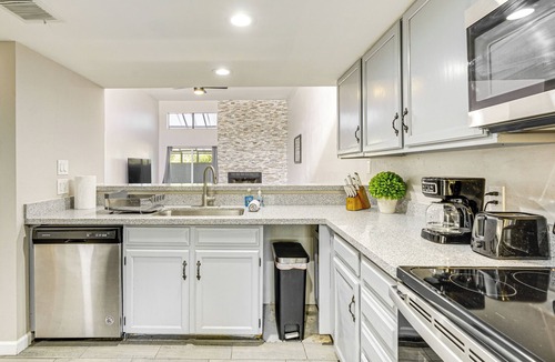 Paradise Valley Village House | Pool Access! Retreat 16 Mi to Dtwn Phoenix