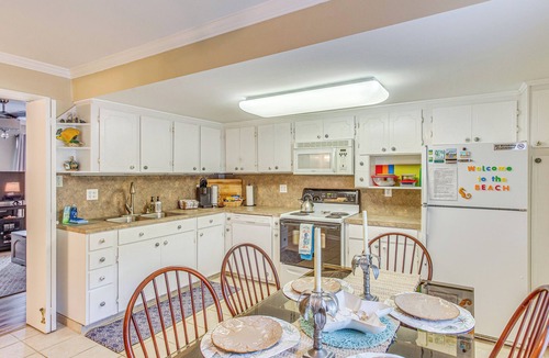 Crescent Beach Condo | Pool Access, 4 Blocks to Ocean! N Myrtle Beach Gem