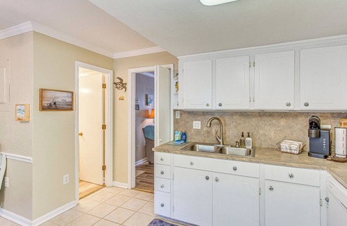 Crescent Beach Condo | Pool Access, 4 Blocks to Ocean! N Myrtle Beach Gem