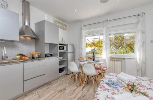 Rijeka Apartment | Pool And Garden Apartment Happy Sound - Happy Rentals