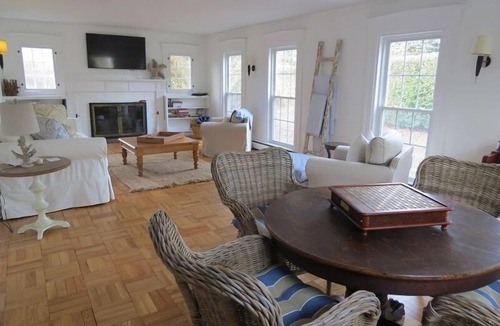 Chatham House | Pool and large yard!