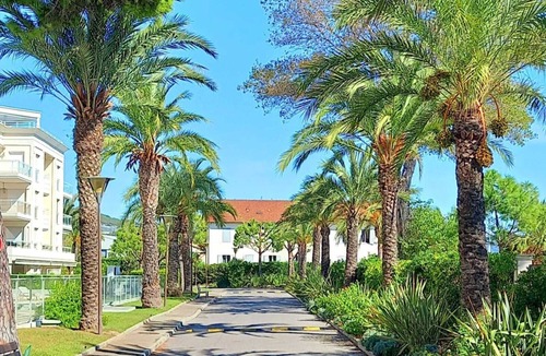 La Bocca Apartment | Pool and seaside apartment