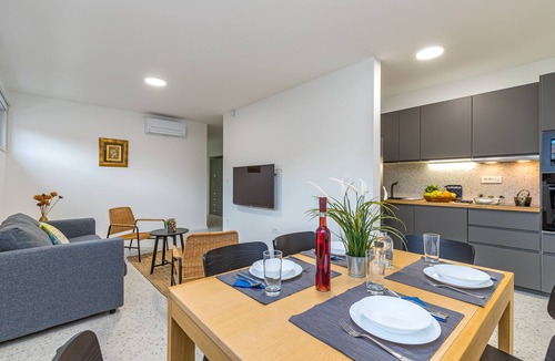 Jurandvor Apartment | Pool Apartment Sapore Di Mare 4, Baška, Croatia