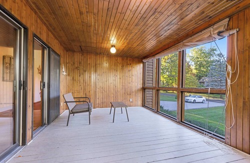 Rockford House | Pool, Arcade, Hot Tub and more @16th and Aldeen