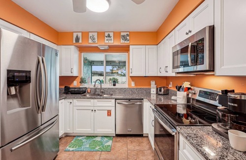 Pine Lakes House | Pool+Arcade+Theatre+Private Yard – Prime Location!