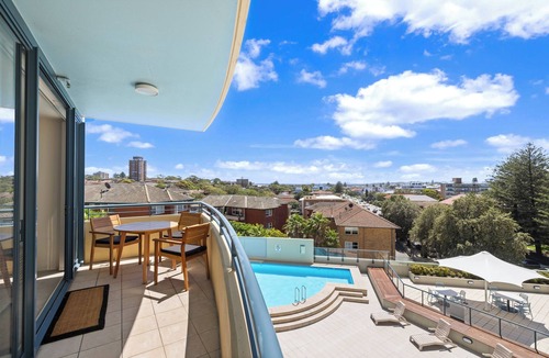 Cronulla Apartment | Pool View, Lift Access 503, Opposite North Cronulla Beach