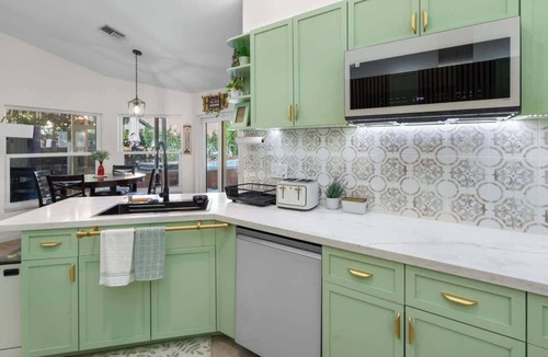 Plantation House | Pool, Bar & Games | Ft Lauderdale Home