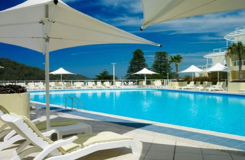 Ettalong Beach Apartment | Pool, beach & cafes, TOP NOTCH