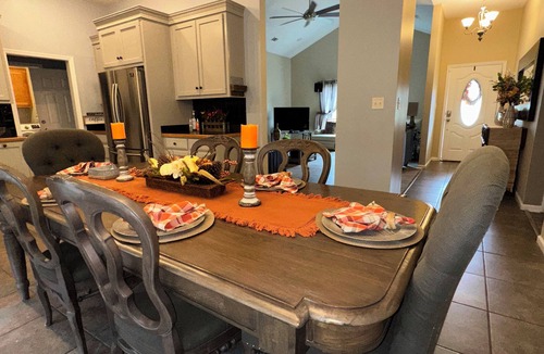 Valdosta House | Pool/Bon Fires at Cul-De-Sac 4 Bedroom/3 Bath Getaway. Close to Wild Adventures