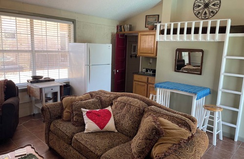 Weatherford House | Pool Casita - Cozy pool house with outdoor pavilion/wood burning grill.