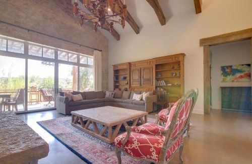 Austin House | Pool & Covered Patios: Sprawling Austin Estate!