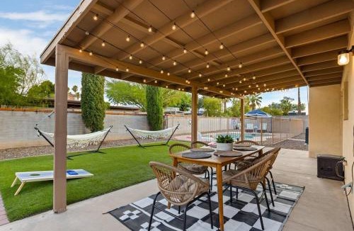 Tucson House | Pool, Fire Pit, Ping-Pong