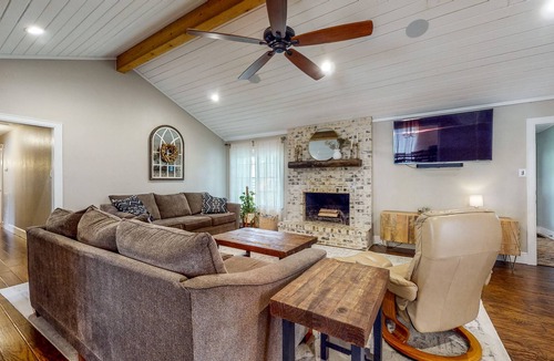 Tomball House | Pool, Fireplace, pool table, Hot Tub, & W/D