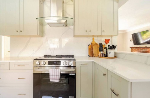 Burlington House | Pool, Foosball, 2 living rms