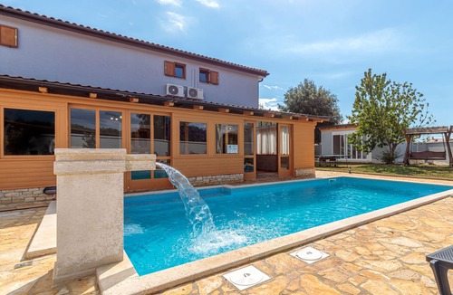 Barbariga House | Pool & Fun House Betiga 1 With Gym, Fažana, Croatia
