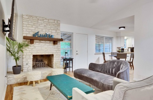 Beacon Ridge House | Pool & Gameroom, pet friendly, 10 Minutes from South congress, 20 from Downtown