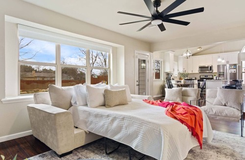 Cedar Park Apartment | Pool, Games, King Suite - 3BR Sleeps 9