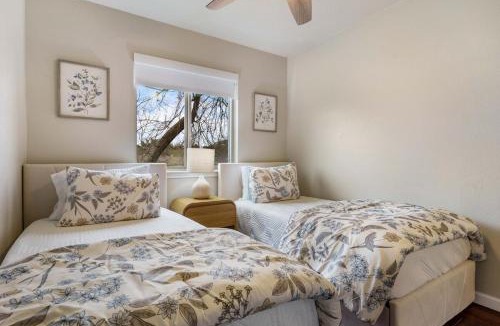 Cedar Park House | Pool, Games, King Suite 3BR Sleeps 9
