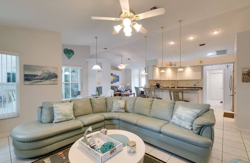 Spring Hill House | Pool, Grill & Golf Course Views: Spring Hill Stay!