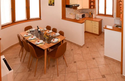 Svetvincenat House | Pool, grill, WiFi, billiards, bicycles, badminton, dishwasher, washing machine