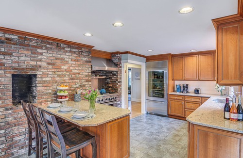 Teaticket House | Pool, Gym & Game Room: Expansive Falmouth Retreat!