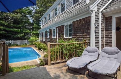 East Harwich House | Pool Half Mile to Beach