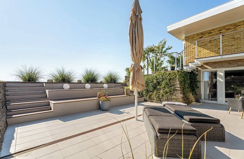Vaeggerlose House | Pool - Havudsigt - Jacuzzi